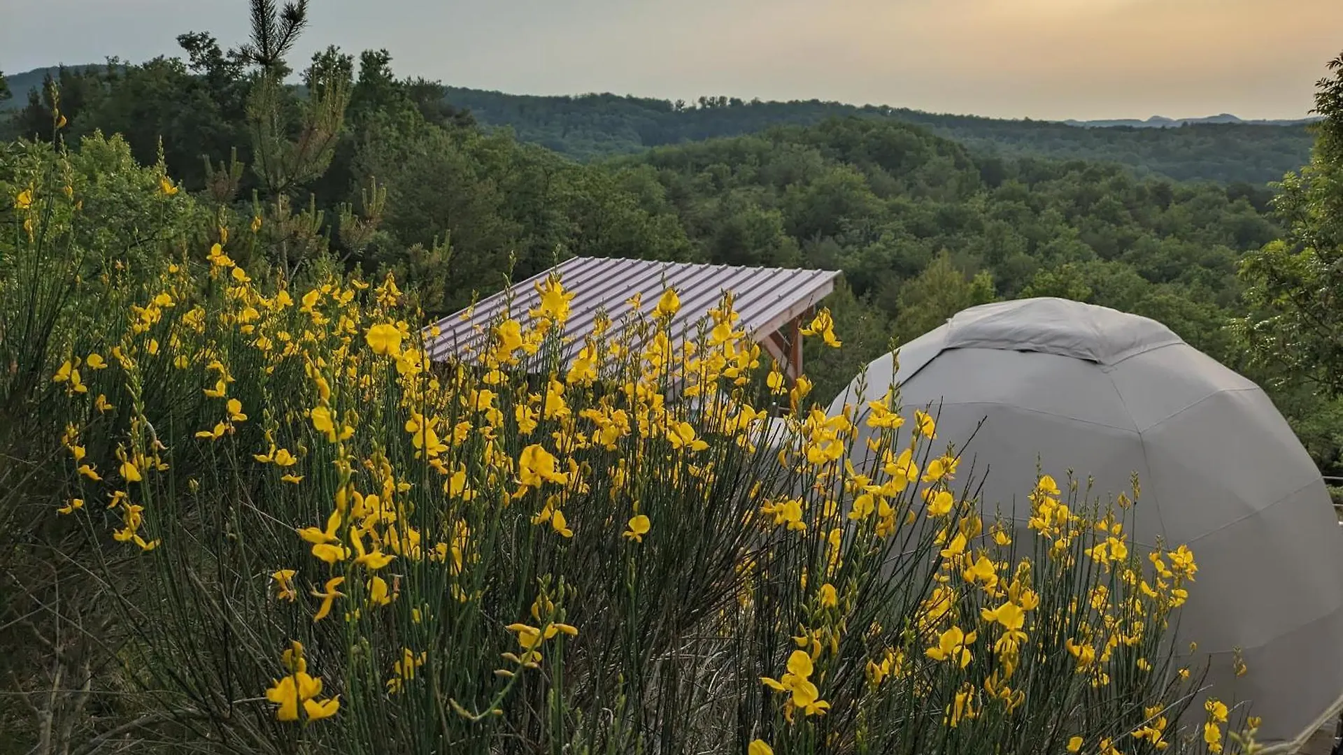 Campingplads Le Dome Du Roc Hotel Belloc